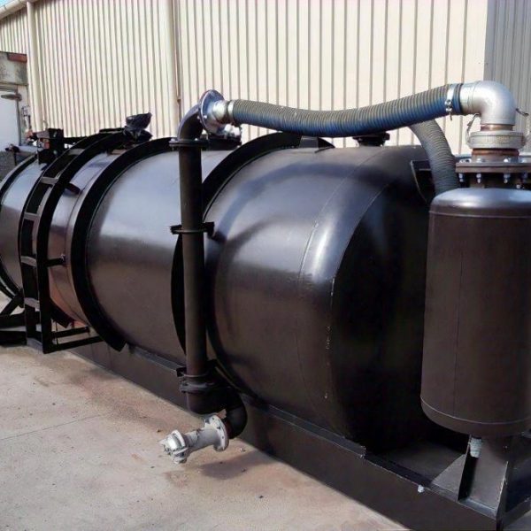HOOKLIFT BACK DOOR VACUUM TANK